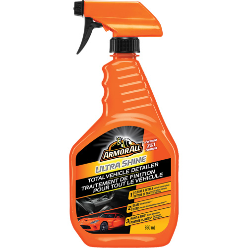 Traitement de finition pour tout le v&eacute;hicule Ultra Shine, 650 ml, Bouteille &agrave; g&acirc;chette Ontario Safety Products