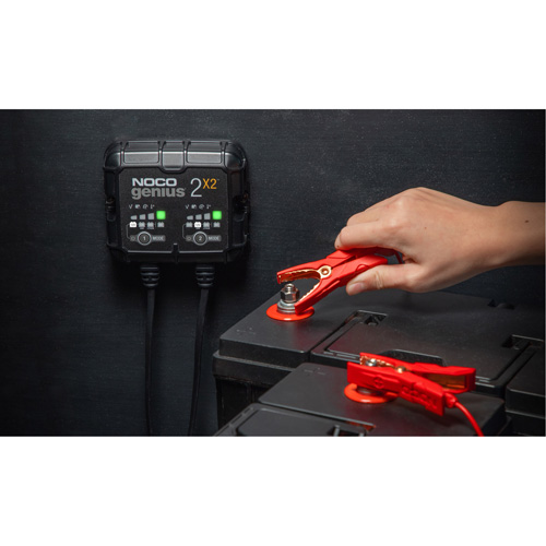 Chargeur de batterie 2 sorties de 4 A Genius 2X2 Ontario Safety Products