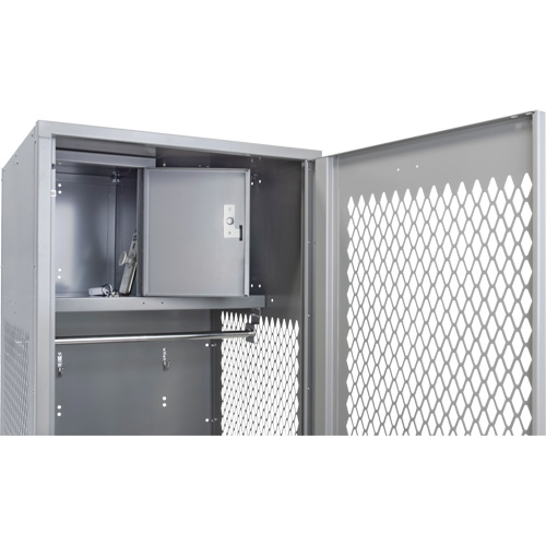 Casier pour &eacute;quipement avec porte, Acier, 24" la x 18" p x 72" h, Gris Ontario Safety Products