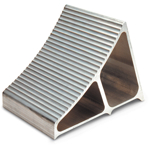 Cales-roue en aluminium, 7" la x 11-1/2" p x 8" h Ontario Safety Products