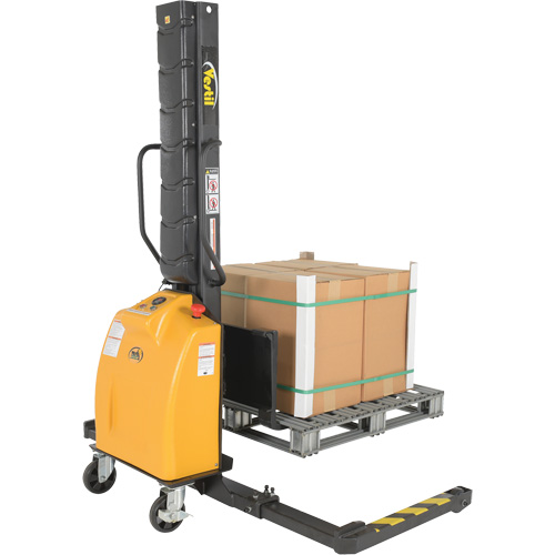 Gerbeur motoris&eacute; avec m&acirc;t &eacute;troit, Fonctionnement &eacute;lectrique, Capacit&eacute; 1000 lb, Lev&eacute;e max 63" Ontario Safety Products