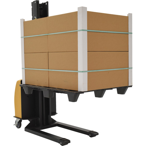 Gerbeur motoris&eacute; avec m&acirc;t &eacute;troit, Fonctionnement &eacute;lectrique, Capacit&eacute; 1000 lb, Lev&eacute;e max 63" Ontario Safety Products