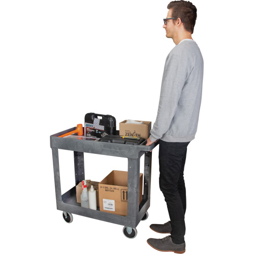 Chariot utilitaire pour l'entretien, 2 tiers, 16-1/2" x 32-1/2" x 34-1/2", Capacit&eacute; 550 lb Ontario Safety Products