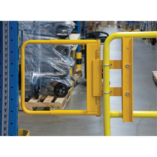 Barri&egrave;re &agrave; bascule de s&eacute;curit&eacute;, 21" h x 16" - 26" la Ontario Safety Products