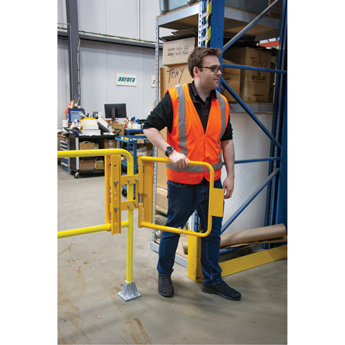 Barri&egrave;re &agrave; bascule de s&eacute;curit&eacute;, 21" h x 16" - 26" la Ontario Safety Products