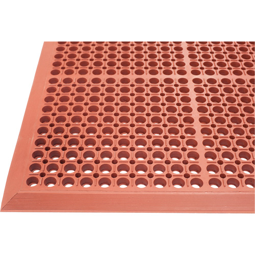 Competitor Series Mats, Slotted, 3' x 5' x 7/8", Orange, Natural Rubber Ontario Safety Products
