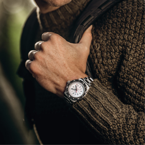 Grande montre automatique de plong&eacute;e &eacute;dition arctique GSAR avec bracelet en acier inoxydable, Num&eacute;rique, &agrave; piles, 41 mm, Argent Ontario Safety Products