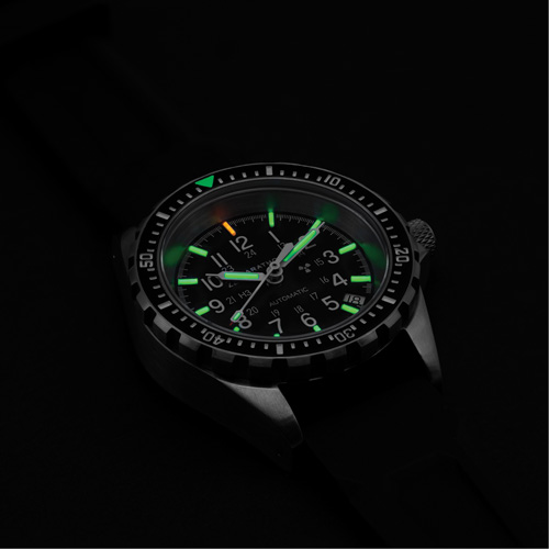 Montre Steel Navigator avec date sur ensemble bracelet en caoutchouc noir de trois morceaux, Num&eacute;rique, &agrave; piles, 36 mm, Noir Ontario Safety Products