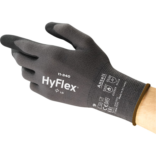 Gants HyFlex 11-840, 8/Moyen, R&ecirc;vetement Mousse de nitrile, Calibre 15, Enveloppe en Nylon Ontario Safety Products