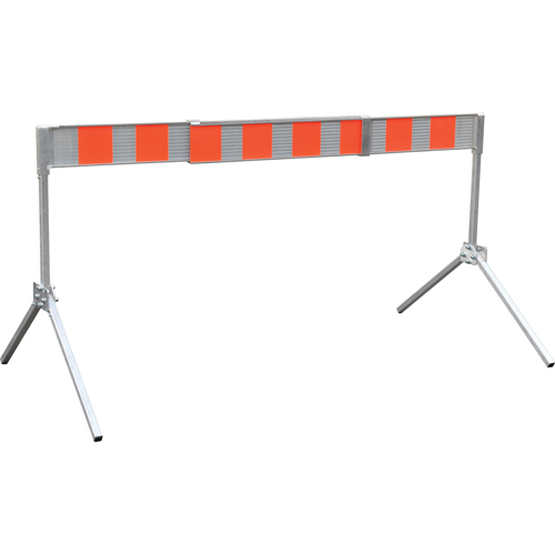 Barricade de rue, En A, 6' lo x 5-1/2" h, Orange/Blanc Ontario Safety Products