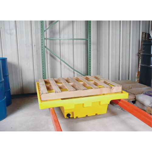 Contenant de confinement Ultra-Rack Sump, 51,5'' lo x 51,5'' la x 12" ha, 66 gal. US Capacit&eacute; Ontario Safety Products