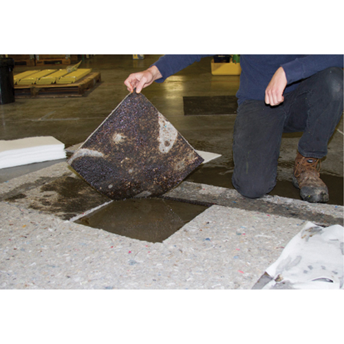 Spilltration Husky Pads, Oil Only, 16" x 16", 17.2 gal. Absorbancy Ontario Safety Products