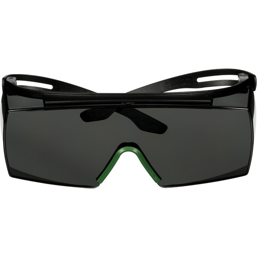 Lunettes de s&eacute;curit&eacute; SecureFit s&eacute;rie 3700 SF3730AS-BLK, Lentille Gris/IR 3.0, Anti-&eacute;gratignures, ANSI Z87+/R&eacute;pond ou surpasse la norme CSA Z94.3 Ontario Safety Products