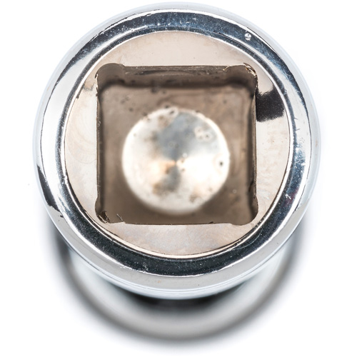 Douille magn&eacute;tique pivotante &agrave; six pans pour bougie d'allumage  Ontario Safety Products