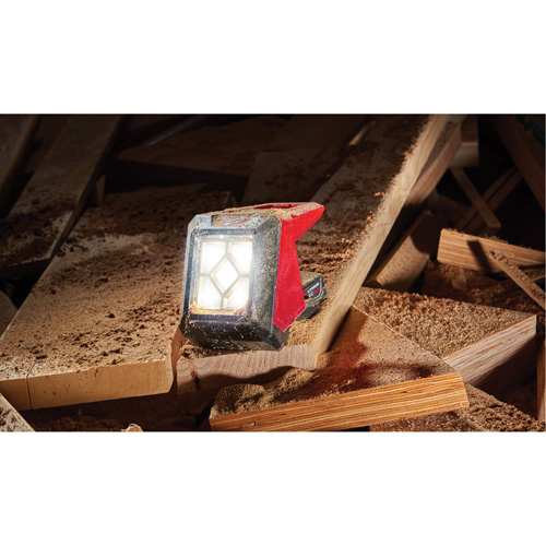 Projecteur d'illumination montable M12 ROVER, DEL, 250 W, 1000 lumens Ontario Safety Products