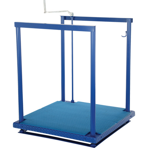 Ergonomic Posi-Crank Platform With Anti-Fatigue Mat, 36" W x 72" D, 500 lbs. Capacity, All-Welded Ontario Safety Products