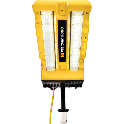 Syst&egrave;me avec t&ecirc;te d'&eacute;clairage modulaire et support, DEL, 24 W, 3000 lumens, Boîtier en Aluminium Ontario Safety Products