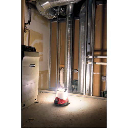 Lampe de chantier compacte M18 RADIUS avec ONE-KEY, DEL, 4400 lumens Ontario Safety Products