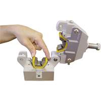 Sertisseuse pour tuyau de climatiseur Ontario Safety Products