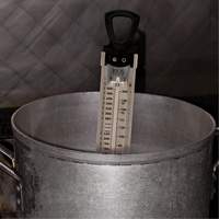 Thermomètre à friture/ bonbons haut de gamme, Contact, Numérique, 60-400°F (20-200°C) IC667 | Ontario Safety Product