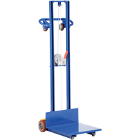 Empileur &agrave; plateforme, M&eacute;canisme Treuil manuel, Capacit&eacute; de 400 lb, Levage max de 58" Ontario Safety Products