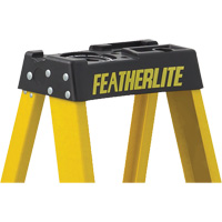 Escabeaux industriels robustes (s&eacute;rie 6900), 4', Fibre de verre, Capacit&eacute; 300 lb, Type 1A Ontario Safety Products