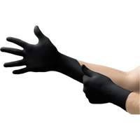 Onyx&reg; Gloves, Small, Nitrile, 3.5-mil, Powder-Free, Black Ontario Safety Products