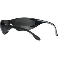 Lunettes de s&eacute;curit&eacute; Adapt Lite, Lentille Fum&eacute;e, Antibu&eacute;e/Anti-&eacute;gratignures, ANSI Z87+/R&eacute;pond ou surpasse la norme CSA Z94.3 Ontario Safety Products