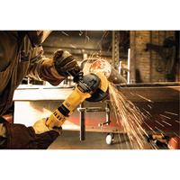 Meuleuse &agrave; angle avec interrupteur &agrave; g&acirc;chette, 6", 120 V, 13 A, 9000 Tr/min Ontario Safety Products