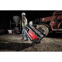 Tour d&eacute;clairage et chargeur MX Fuel Rocket, DEL, 27 000 lumens Ontario Safety Products